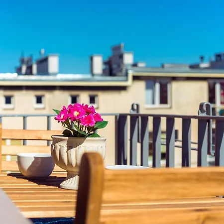Rent Like Aleje Jerozolimskie 23 Apartment Warsaw